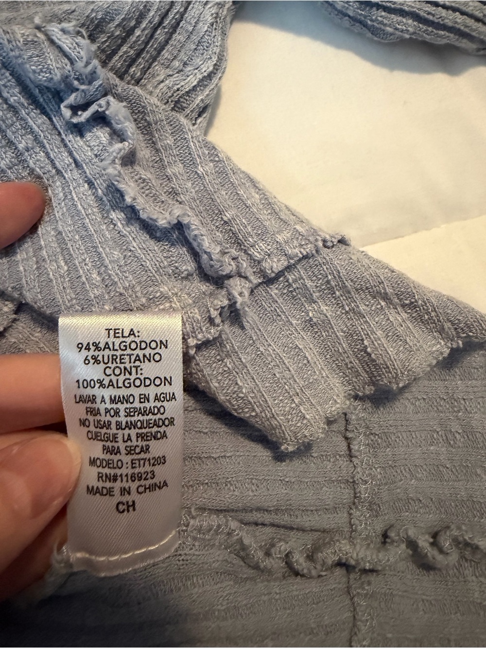 134 Easel Heartstrings of Style Pullover - Picture 13 of 13